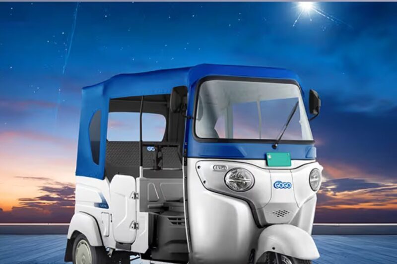 Auto: अप्रैल में बजाज ने बनाया नंबर एक का रिकॉर्ड