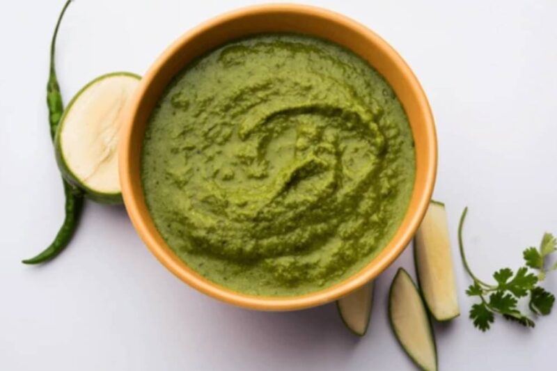 Mango Chutney: आम की चटनी से हो जाएं बेजान खाने भी मजेदार, उंगलियाँ चाटने पर मजबूर!