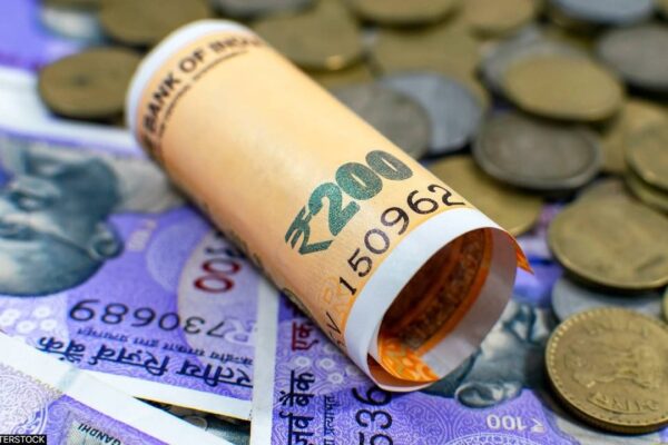 रुपया रिवाइवल? संघर्षशील INR को मिली आशा, एशिया की FX में बढ़त के बीच अमेरिकी महंगाई डेटा के बाद