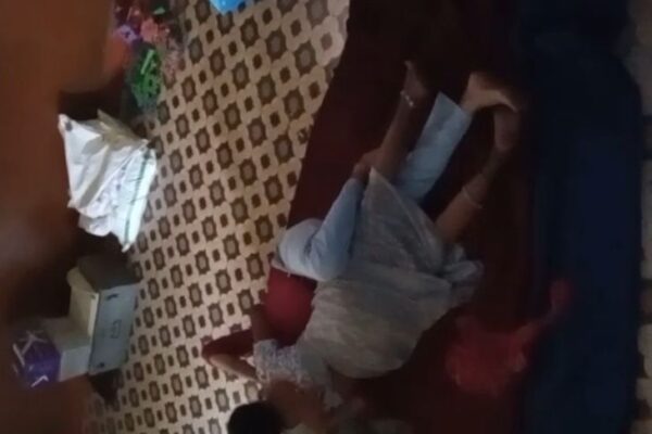 MP News: Teacher की आपत्तिजनक हालत में आंगनबाड़ी कार्यकर्ता के साथ उपस्थिति, क्लासरूम में अश्लीलता का वीडियो वायरल
