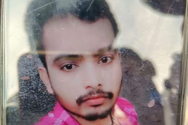 Accident: उन्नाव में तेज रफ्तार ट्रक से सड़क हादसे में युवक की मौत, एक का पैर कटा