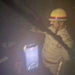 लखनऊ में ऑफिस में लगी भीषण आग, सामान जलकर राख:4 दमकल की गाड़‍ियों ने 2 घंटे की मशक्कत के बाद पाया काबू
