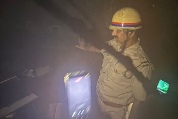 Fire: लखनऊ में ऑफिस में लगी भीषण आग, सामान जलकर राख; 4 दमकल की गाड़ियों ने 2 घंटे की मशक्कत के बाद पाया काबू