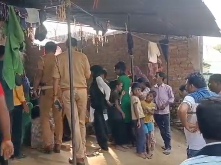 नवविवाहिता का शव पंखे से लटका मिला:पुलिस ने पोस्टमार्टम को भेजा, 14 अप्रैल 2025 को हुई थी शादी
