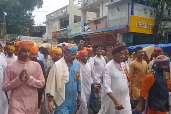 MP News: Unity का आह्वान करते हुए दतिया में राज्यसभा सांसद दिग्विजय ने कहा- हमारे पूर्वजों ने तलवार, भाले व कटार से राज कायम किए