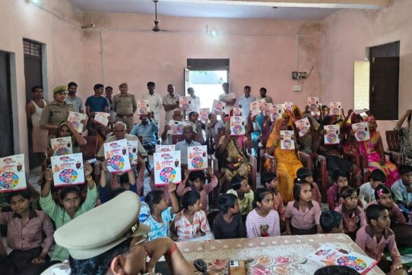 Empowerment: जमलापुर में मिशन शक्ति 5.0 के तहत जागरूकता अभियान, मैनपुरी में महिलाओं और बच्चों की सुरक्षा पर चर्चा