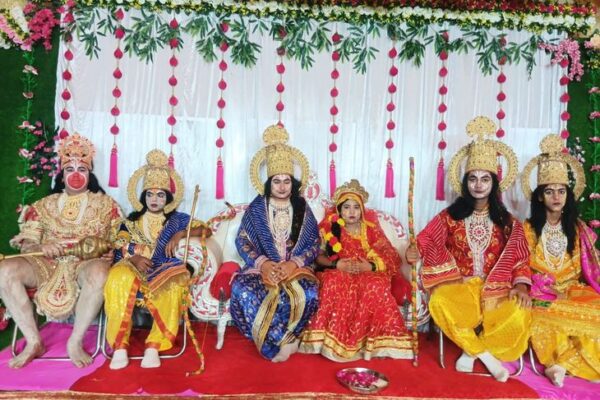 “Ram राज्याभिषेक: कंपिल में भगवान राम का राज्याभिषेक, रामलीला कमेटी के नए अध्यक्ष नीरज पांडेय चुने गए”