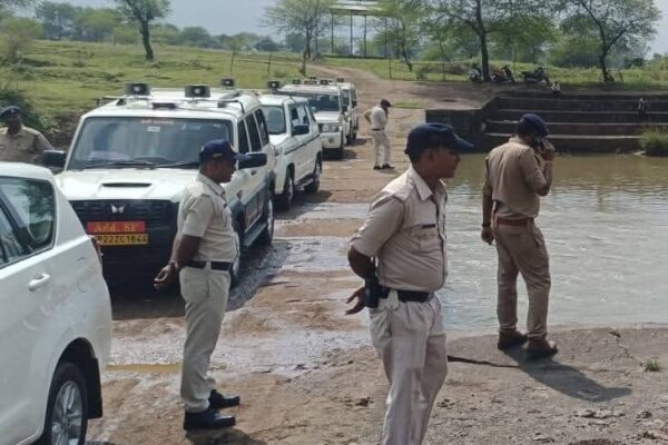 CCTV: MP News में सुरक्षा, प्रकाश और सफाई पर जोर, सिवनी में मूर्ति विसर्जन से पहले एसपी ने किया घाटों का निरीक्षण