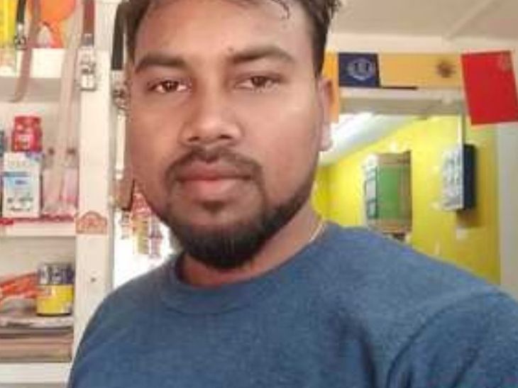 प्रयागराज में युवक ने ट्रेन के आगे कूदकर दी जान:पत्नी से विवाद के बाद उठाया कदम, पुलिस ने शव को पोस्टमार्टम भेजा