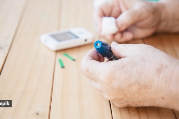 Fasting Blood Sugar: 17.5 mmol/L या 315 mg/dL होना स्वस्थ वयस्क के लिए असामान्य क्यों है?