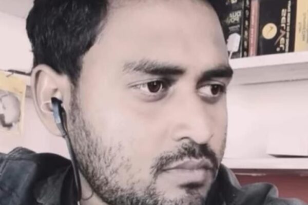 Tractor: वाराणसी के सिंधोरा में ट्रैक्टर ने बाइक सवार को कुचला, अस्पताल ले जाते समय हुई मौत, शिकायत दर्ज नहीं