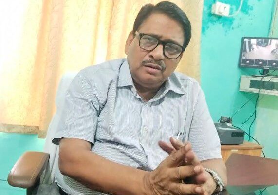 Alert: बिहार विधानसभा चुनाव को लेकर स्वास्थ्य विभाग की तैयारियाँ, मधुबनी में डॉक्टरों की टीम और एएनएम किट की होगी व्यवस्था