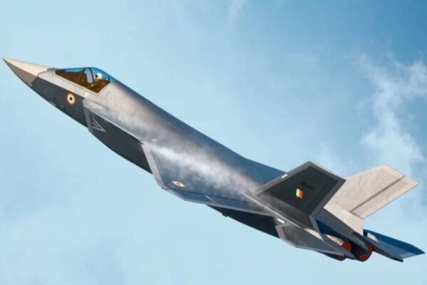 “Fighter Jets: भारत के 5वीं पीढ़ी के स्टेल्थ फाइटर जेट्स का उत्पादन कौन करेगा? HAL, L&T प्रमुख बोलीदाता”