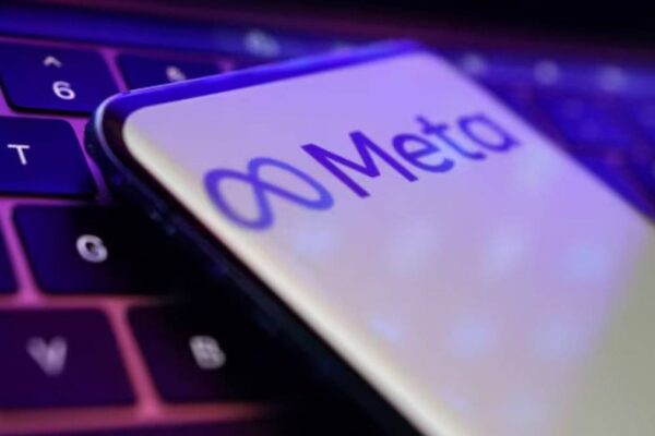 Meta को Facebook और Instagram की टाइमलाइन सेटिंग्स बदलने का आदेश: इसका क्या अर्थ है