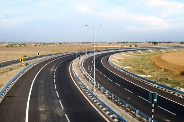 Signal-Free दिल्ली-गुरुग्राम के यात्रियों को मिलेगा 20 किमी लंबा फ्लाईओवर: जानिए सभी महत्वपूर्ण बातें