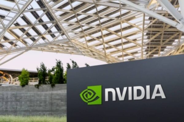 Nvidia शेयर मूल्य ने बनाया नया रिकॉर्ड, चिप निर्माता का मार्केट कैप 4.5 ट्रिलियन डॉलर के पार पहुँचा