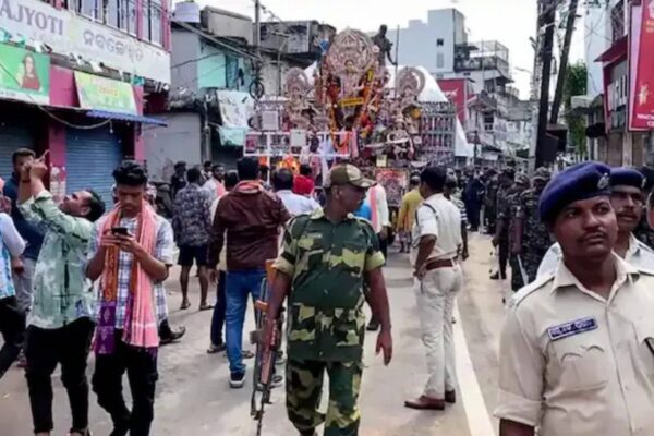 Cuttack: 10,000 से अधिक ने सड़कों पर निकाला विरोध, ‘बंद’ की की मांग