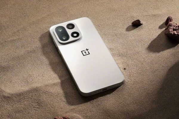 OnePlus 15 लॉन्च: अक्टूबर में क्या उम्मीद करें?