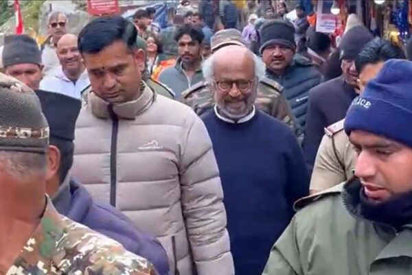Watch: राजिनीकांत ने चार धाम की शीतकालीन बंदी से पहले बद्रीनाथ में की प्रार्थना