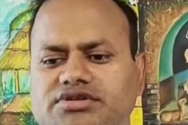 Alert: आजमगढ़ कंट्रोल रूम को पटाखे भंडारण की सूचना, डीएम ने जारी किया नंबर