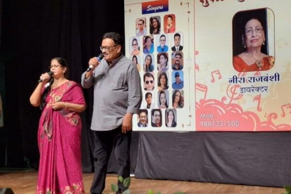 Music: ‘सुरीले सुरों की शाम’ में सुरों का जादू, जवाहर कला केन्द्र में संगीत का आनंद लेते श्रोता