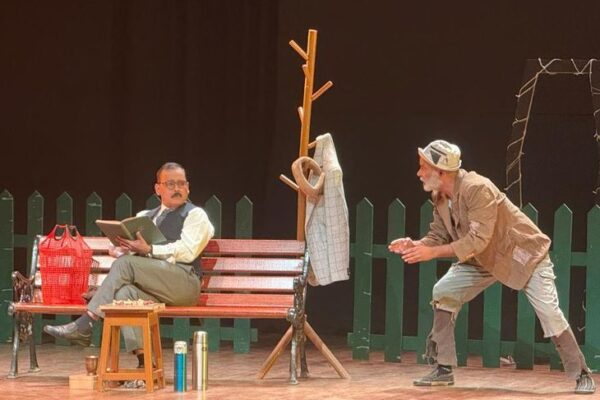 ‘The Zoo Story’: राजस्थान इंटरनेशनल सेंटर में नाटक ने दिखाया आधुनिक जीवन का अकेलापन, उत्पल झा का प्रभावशाली निर्देशन