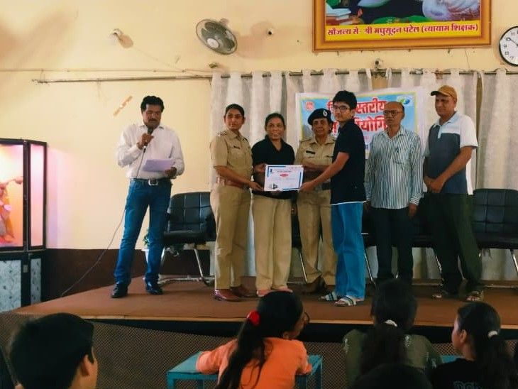 Chess News: हरदा में स्थापना दिवस पर शतरंज प्रतियोगिता, 66 खिलाड़ियों ने दिखाई प्रतिभा